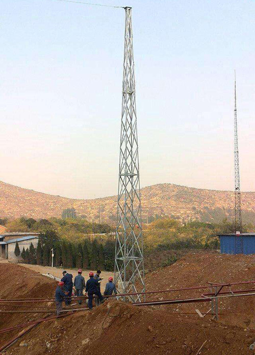 蜜桃网在线播放在高層建築上是怎樣施工的?